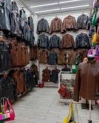 Shopping leather goods León