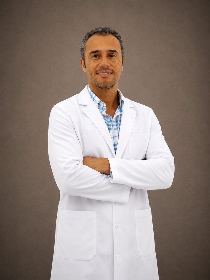 Dr. Zeferino Vera Torres